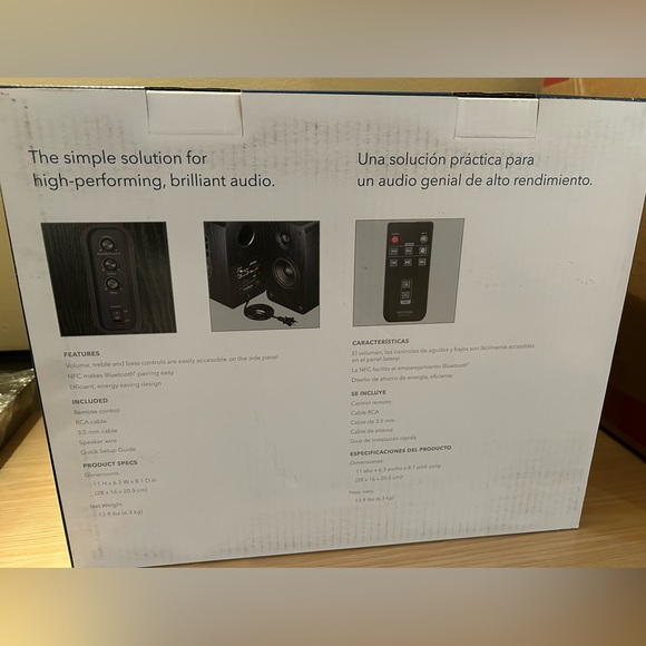 Insignia Bluetooth Speaker Set + Remote - Picture 2 of 3